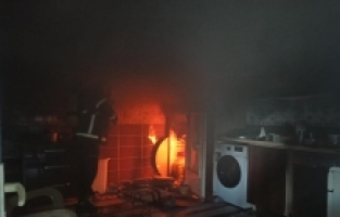 Hatay'da 3 ikamette çıkan yangın söndürüldü