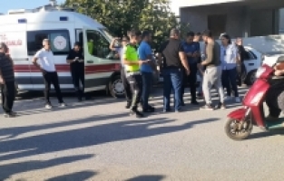 Motosikletle öğrenciye çarpıp kaçtı!