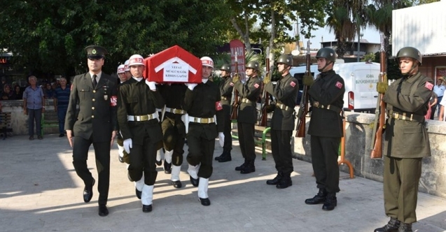 Kıbrıs gazisi son yolculuğuna uğurlandı