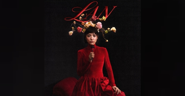 Zeynep Bastık “Lan“ ile zirvede