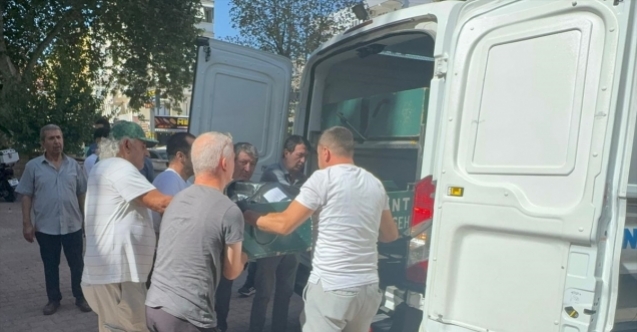 Antalya'da 27 yaşındaki genç evinde ölü bulundu