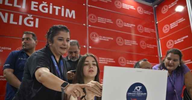 Öğrenciler dersleri XR teknolojisiyle üç boyutlu öğrenecek