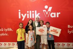 "İyilik Var"da bir ayda gönüllü sayısı 20 bine ulaştı