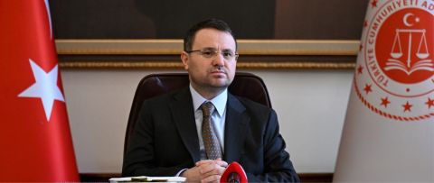 Bakan Gürlek: “Milletimizin Hakkına, Emeğine ve Birikimlerine Uzanan Hiçbir El Karşılıksız Kalmayacaktır”