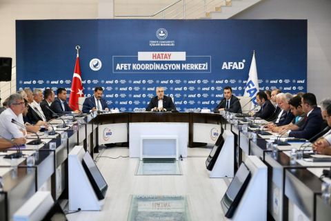 Bakan Işıkhan, Hatay’da Ziyaretlerde Bulundu