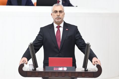 Bakan Işıkhan, TBMM Genel Kurulu’nda Yemin Etti
