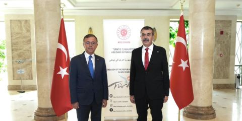 Bakan Tekin, Türkiye'nin Abu Dabi Büyükelçiliğini Ziyaret Etti