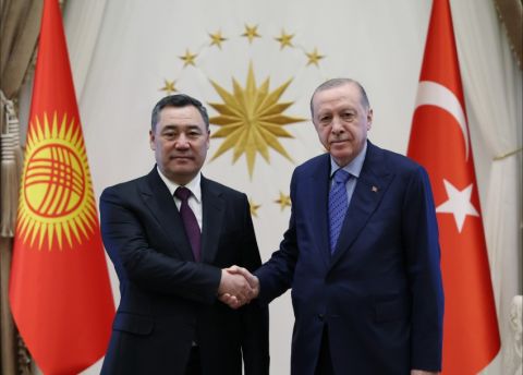 Kırgızistan Cumhurbaşkanı Caparov Ankara’da
