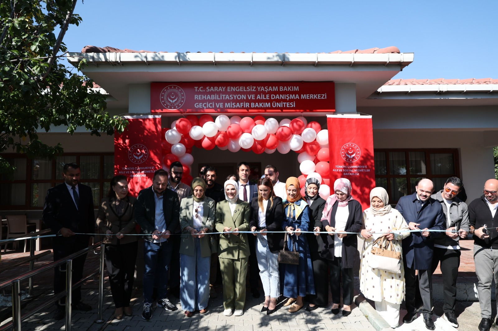 Aile ve Sosyal Hizmetler Bakanımız Göktaş, Saray Engelsiz Yaşam Merkezi’ndeki