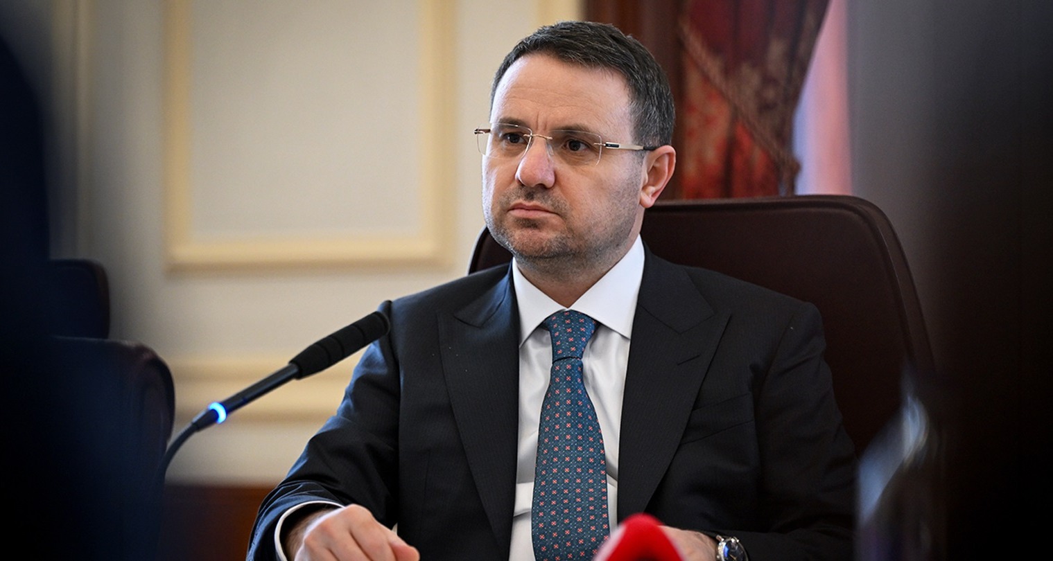 Bakan Gürlek: “Vatandaşlarımızın Yaşadığı Trafik Kazalarını Fırsata Çevirerek Kişisel Verileri Üzerinden Haksız Kazanç Sağlamaya Çalışanlar Yargı Önünde Hesap Verecektir”