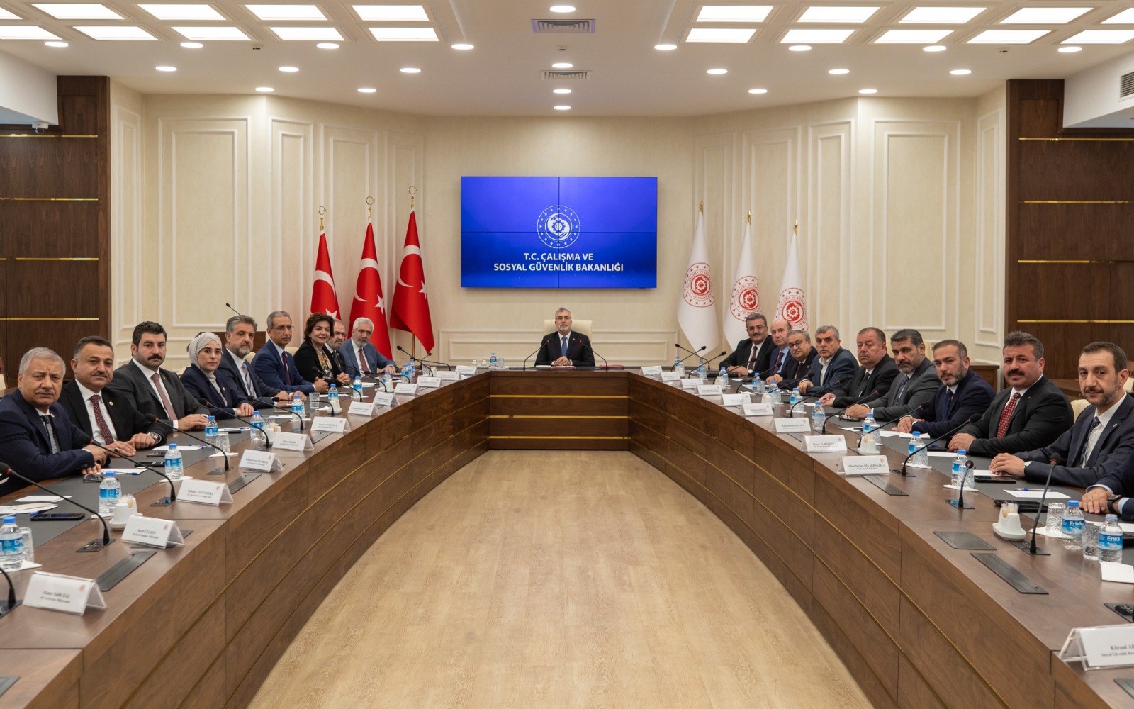 Bakan Işıkhan, 6 Şubat Depremlerinden Etkilenen İller İle İlgili Bilgi Aldı