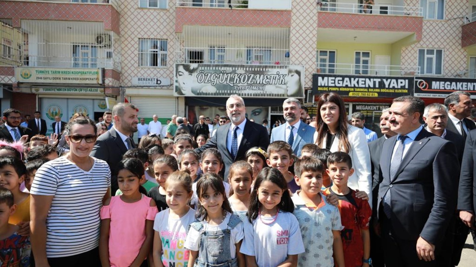 Bakan Işıkhan, Baba Ocağı Mardin’i Ziyaret Etti