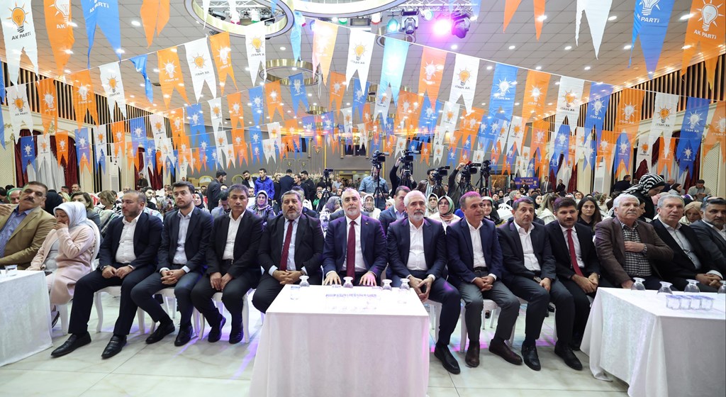 Bakan Işıkhan, Diyarbakır’da Ziyaretlerde Bulundu