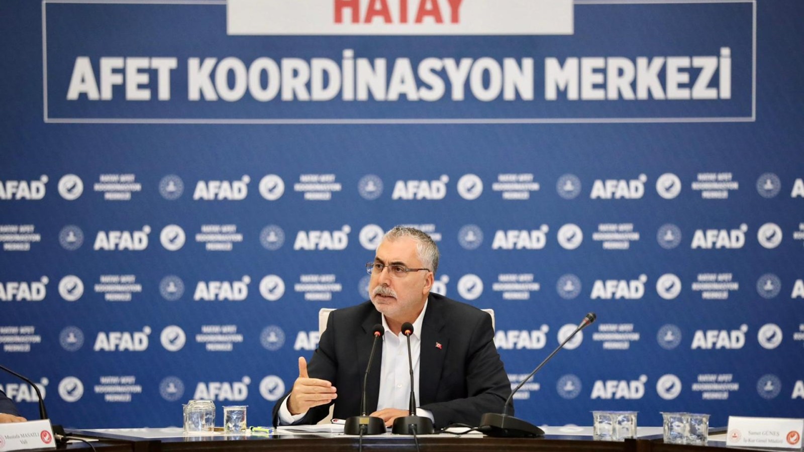Bakan Işıkhan, Hatay’da Ziyaretlerde Bulundu