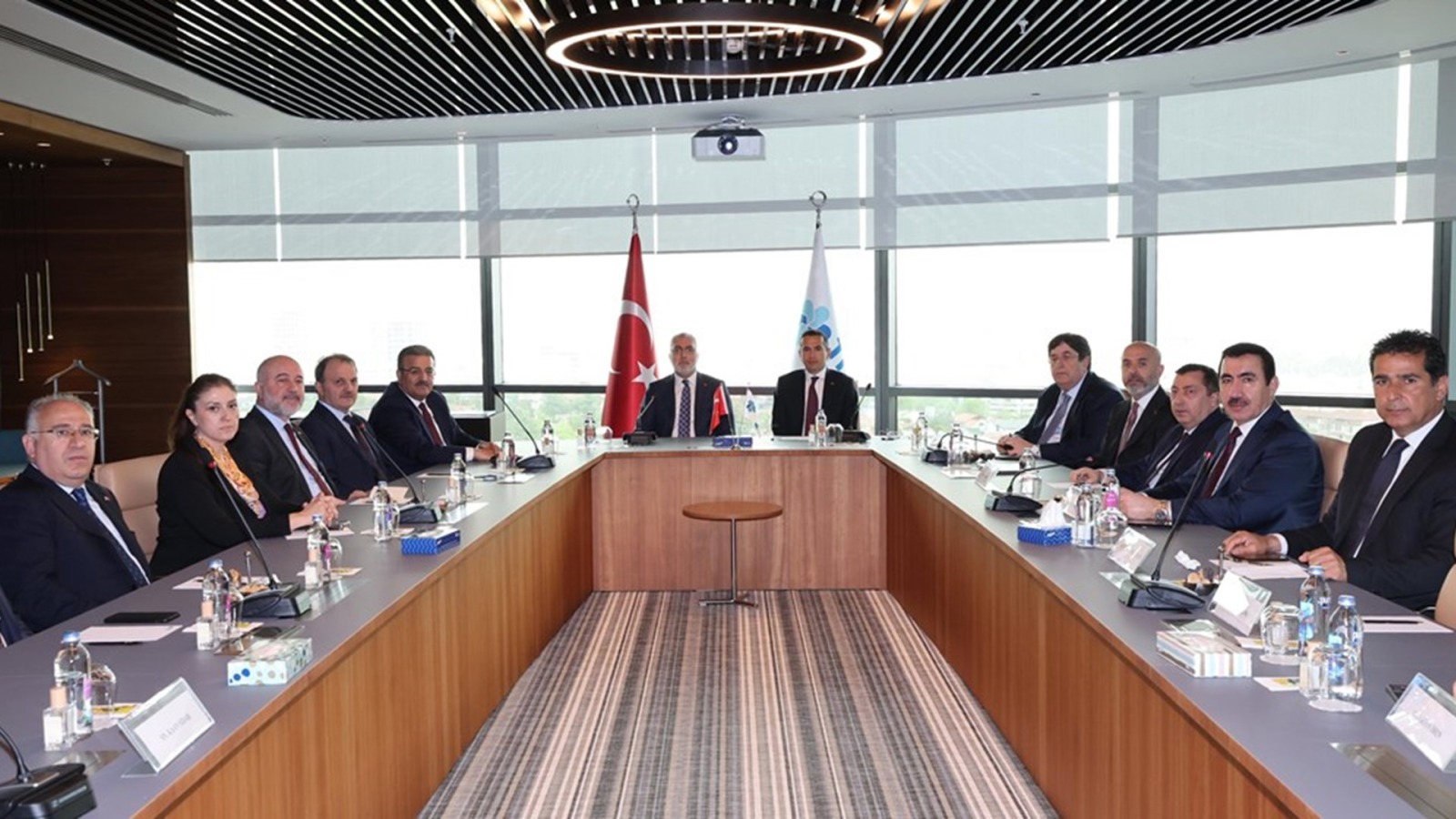 Bakan Işıkhan, İl İstihdam ve Mesleki Eğitim Kurulları ile Çevrimiçi Toplantı Yaptı