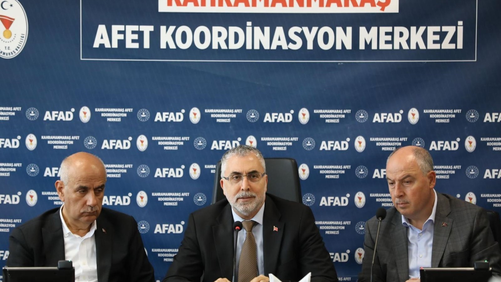 Bakan Işıkhan, Kahramanmaraş’ta Ziyaretlerde Bulundu