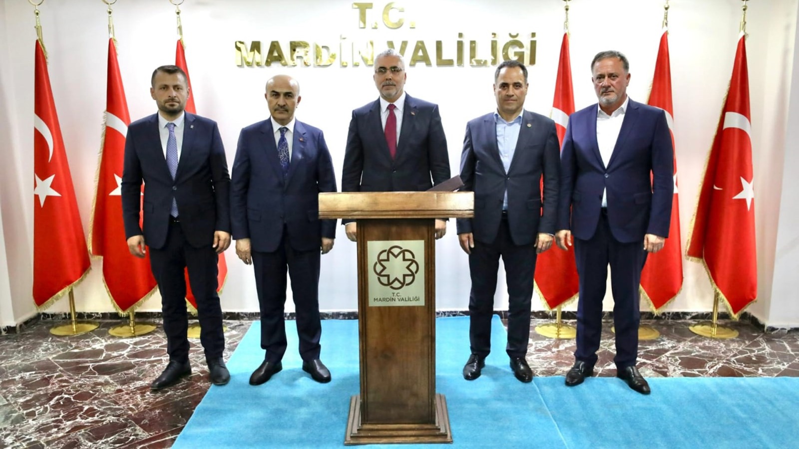Bakan Işıkhan, Mardin’de Ziyaretlerde Bulundu