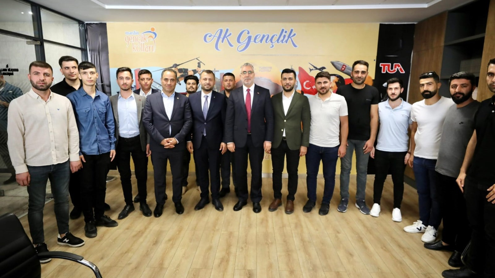 Bakan Işıkhan, Mardin’de Ziyaretlerde Bulundu