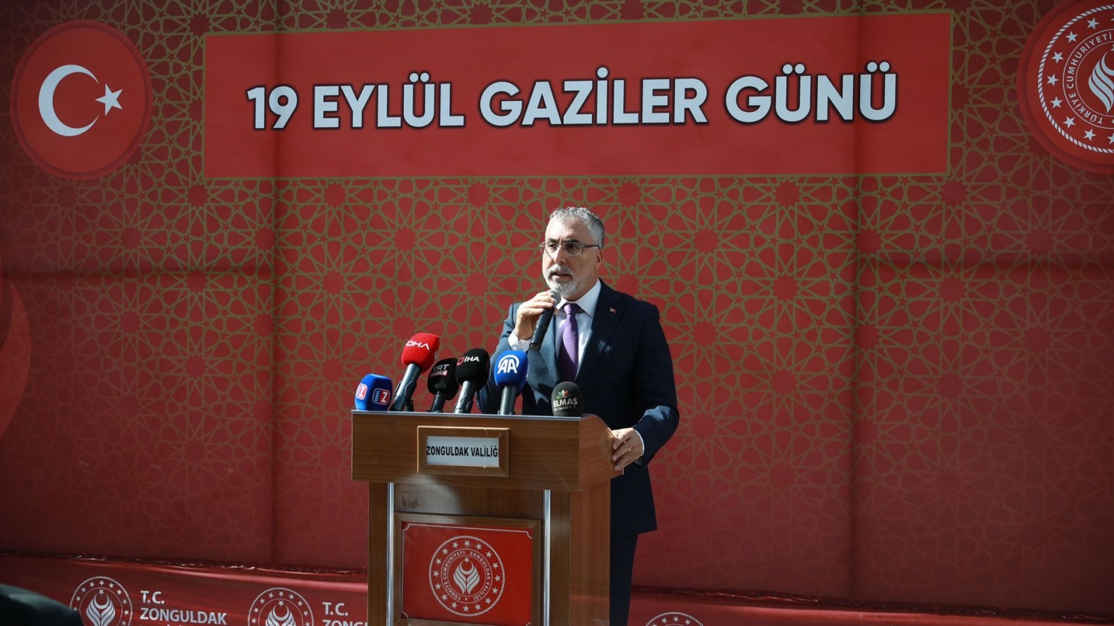 Bakan Işıkhan, “Şehir Buluşmaları” Kapsamında Zonguldak’ta Ziyaretlerde Bulundu