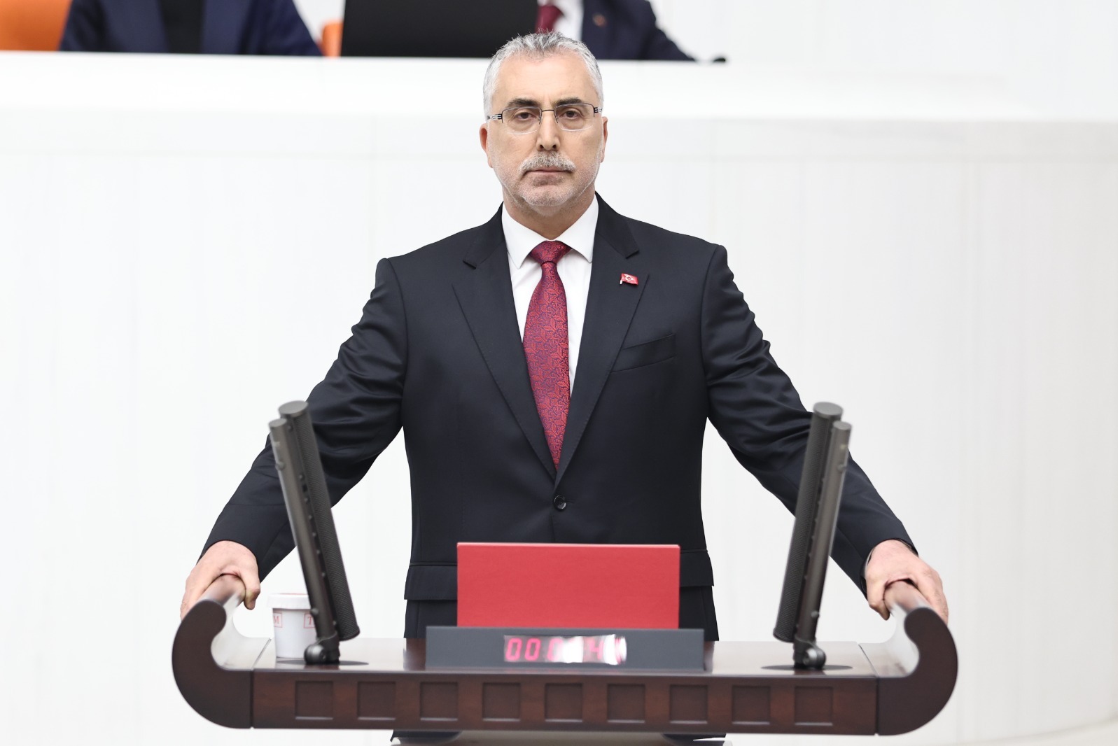 Bakan Işıkhan, TBMM Genel Kurulu’nda Yemin Etti