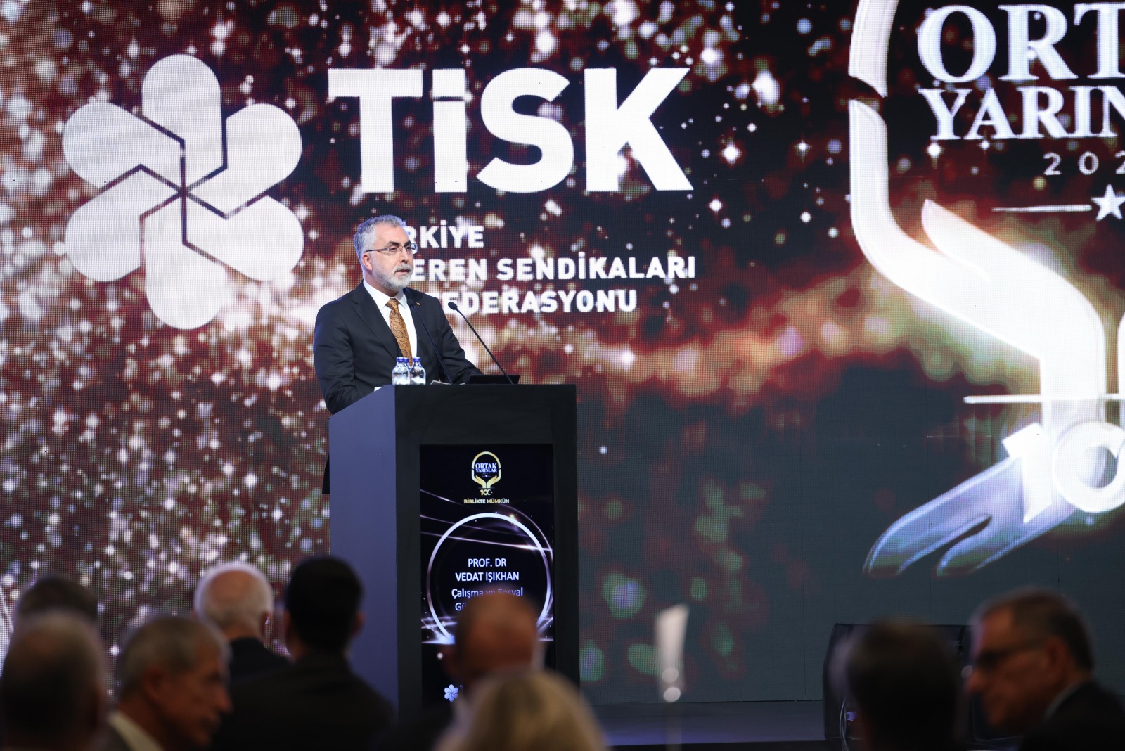 Bakan Işıkhan, TİSK’in Düzenlediği “Cumhuriyetimizin 100’üncü Yılında Çalışma Hayatı” Programı Ödül Törenine Katıldı