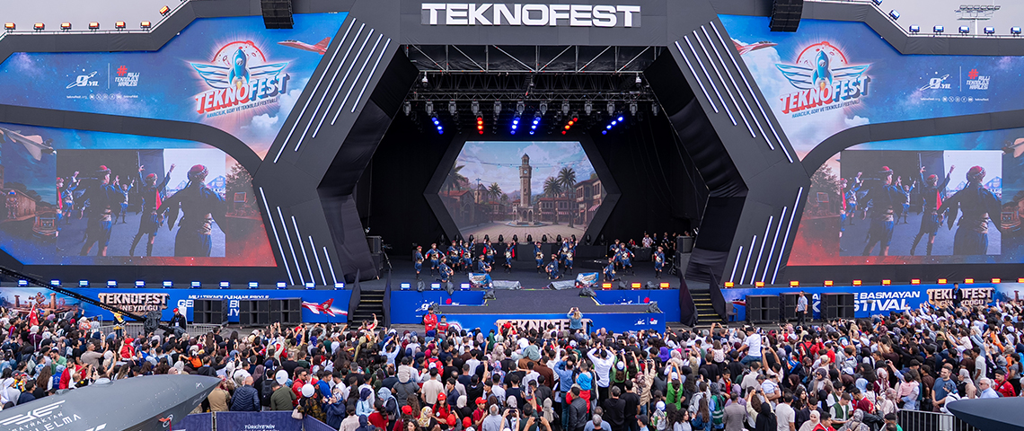 Bakan Kurum’dan TEKNOFEST Paylaşımı: Türkiye’nin Geleceği Burada