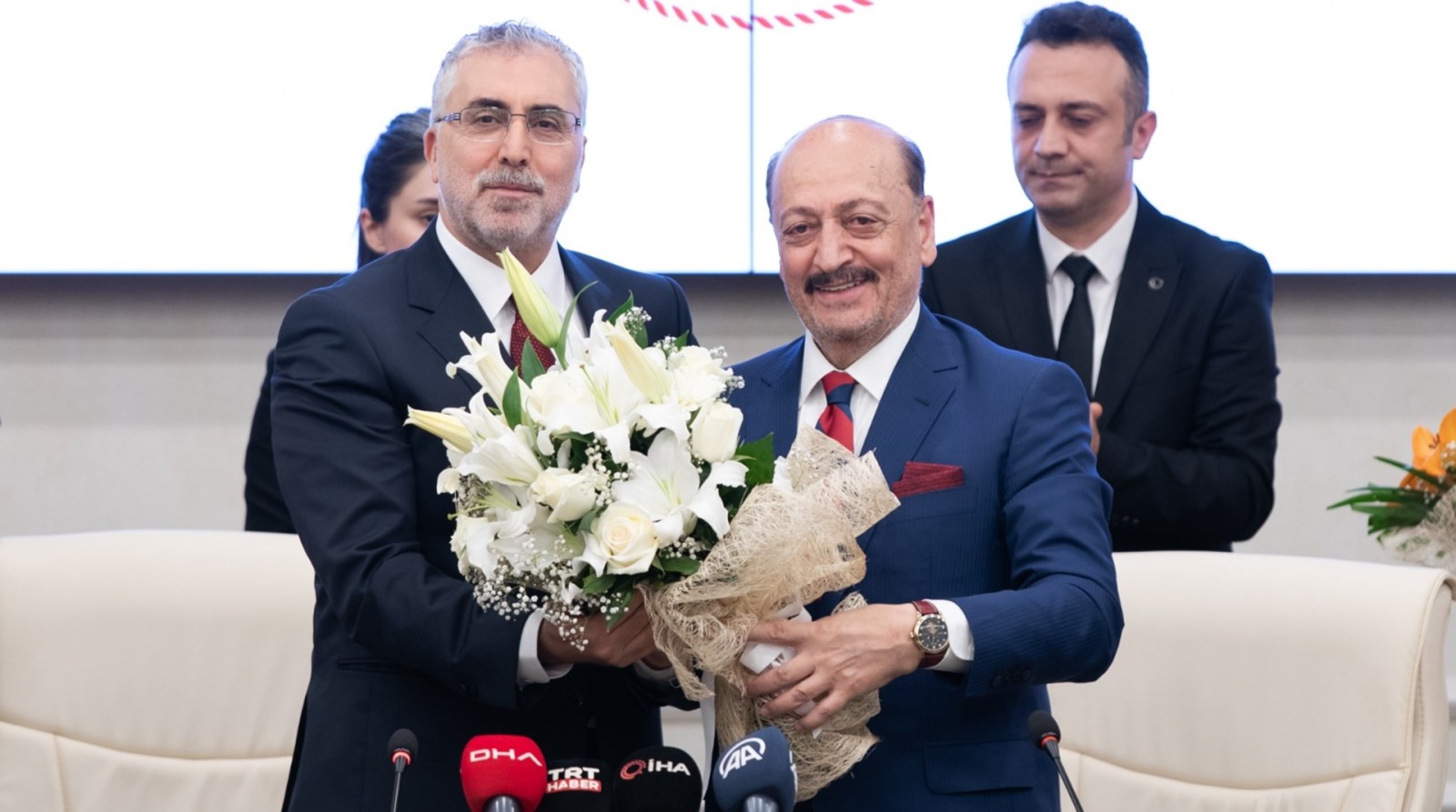 Çalışma ve Sosyal Güvenlik Bakanlığı’nda Devir Teslim Töreni Yapıldı