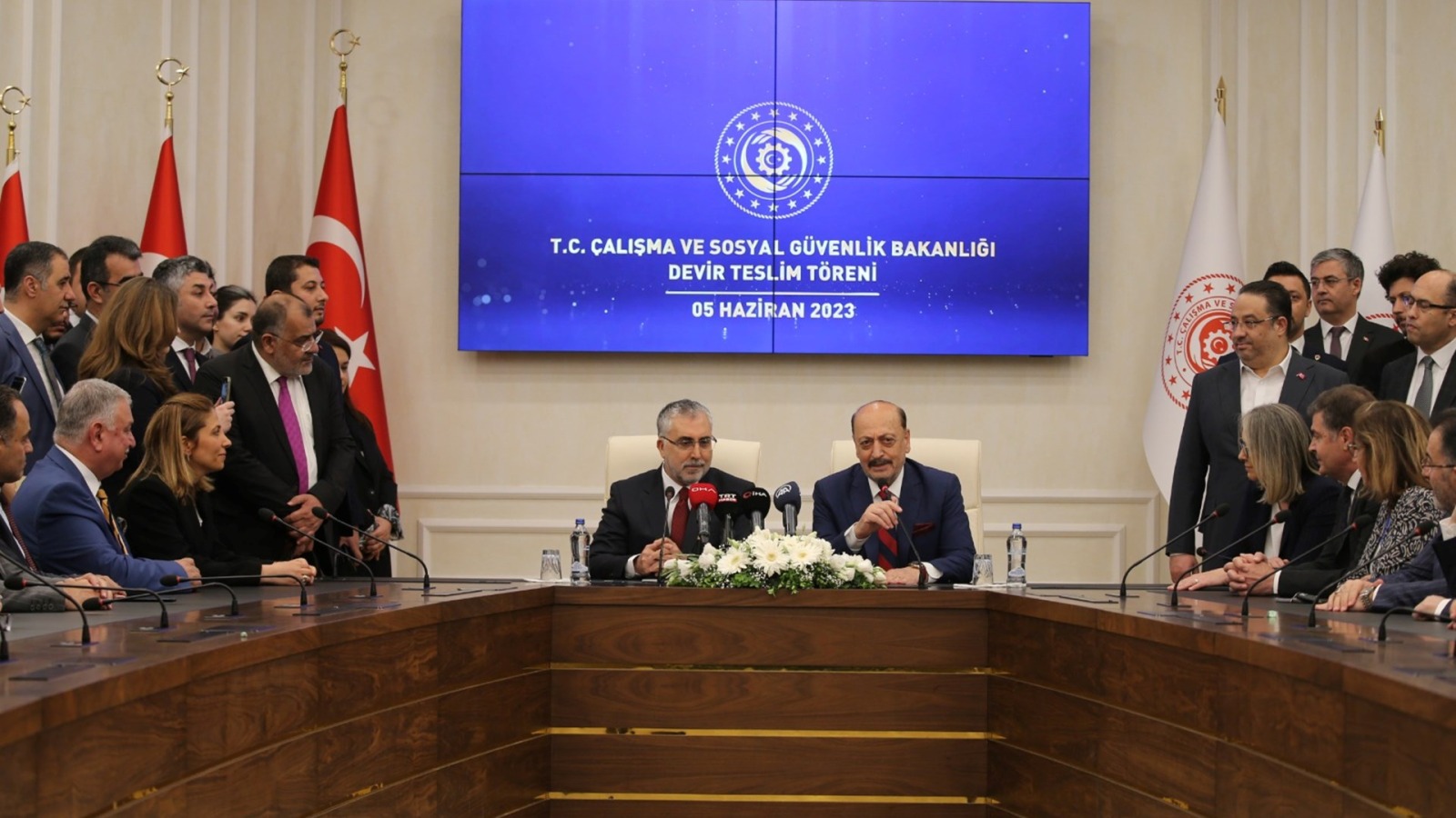 Çalışma ve Sosyal Güvenlik Bakanlığı’nda Devir Teslim Töreni Yapıldı