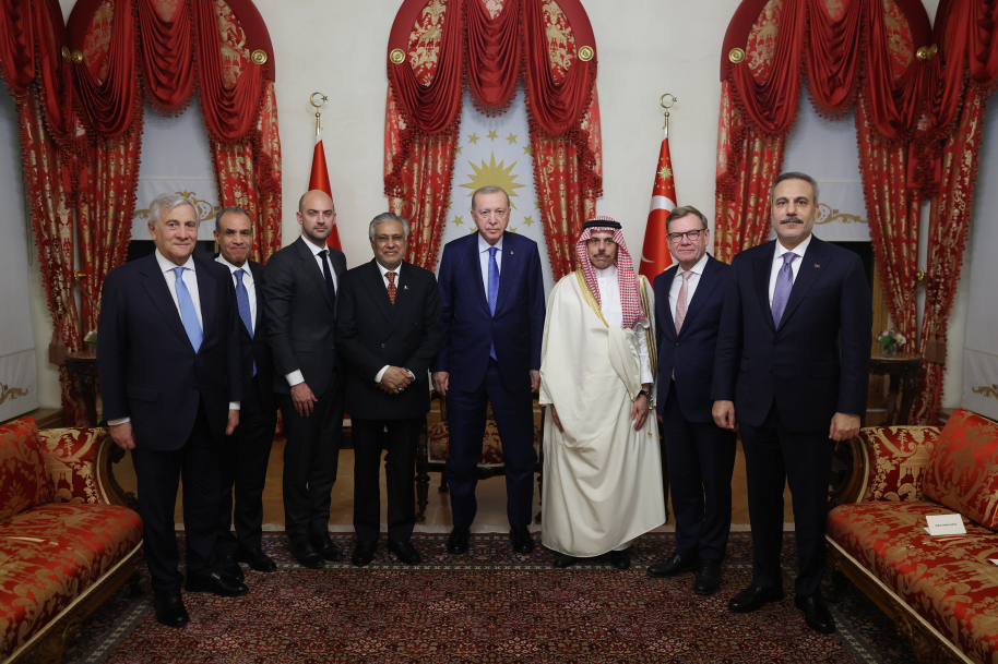Cumhurbaşkanı Erdoğan, Türkiye’ye gelen bazı ülkelerin Dışişleri Bakanlarını kabul etti