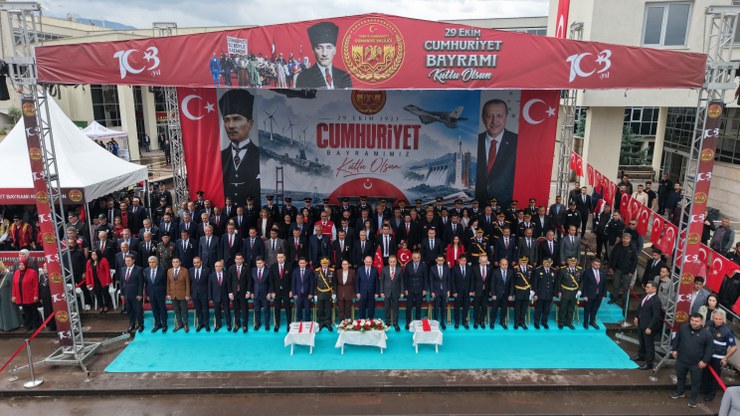 Osmaniye’de 29 Ekim Cumhuriyet Bayramı Coşkuyla Kutlandı